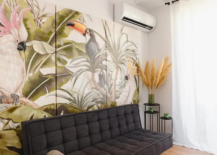 شقة Mandraki Center