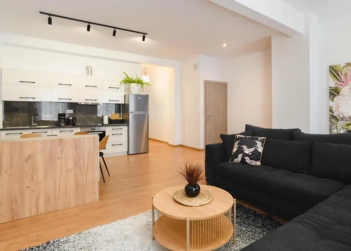 شقة Mandraki Center